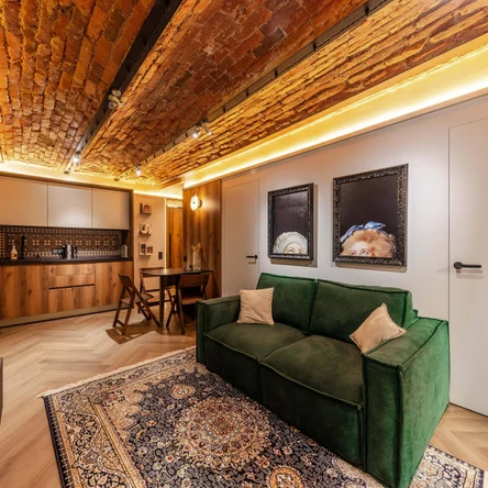 3ккв Невский 63