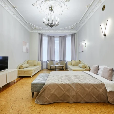 3 спальни, балкон, красивый дом